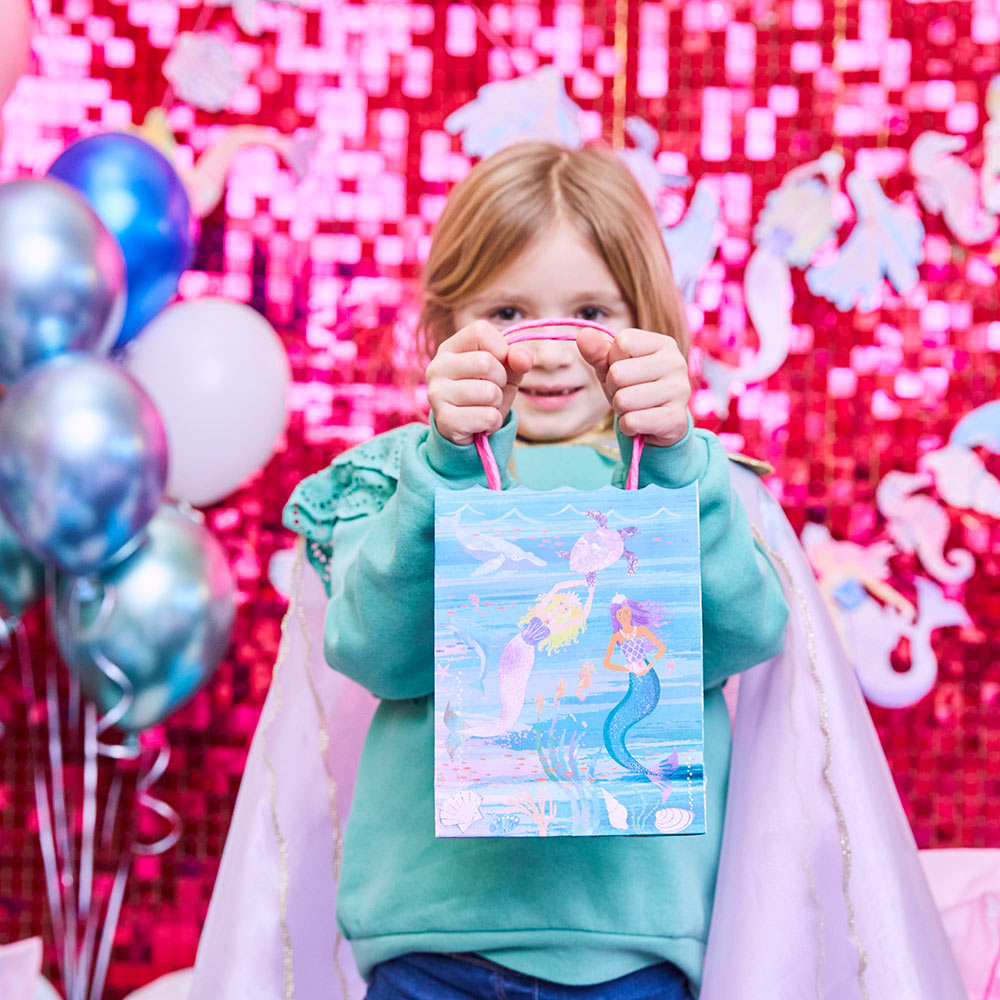 Queen of the Sea Paper Party Bags with Sea Life Fact Cards (x6)