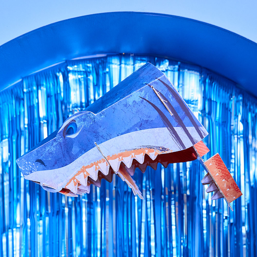 King of the Sea Treat Stand & Wall Decoration