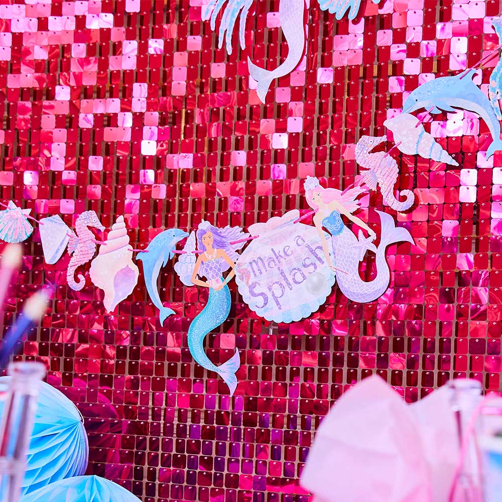 Queen of the Sea Decorative Garland
